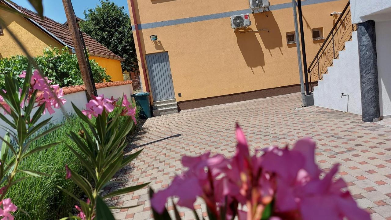 Apartment Kapetanovic Bosanski Samac Exterior photo